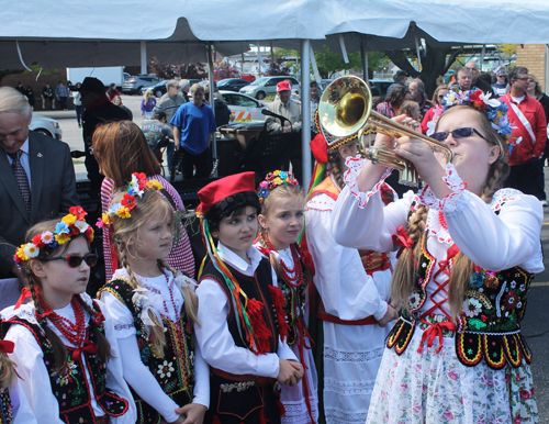 Olivia Gutowski performs the Hejnal Mariack on trumpet