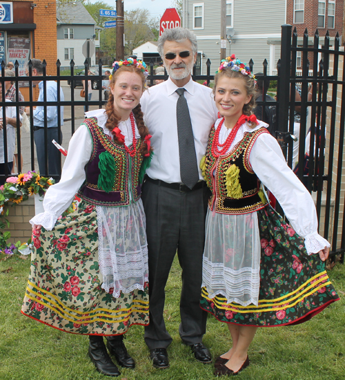 Mayor Jackson and PIAST girls