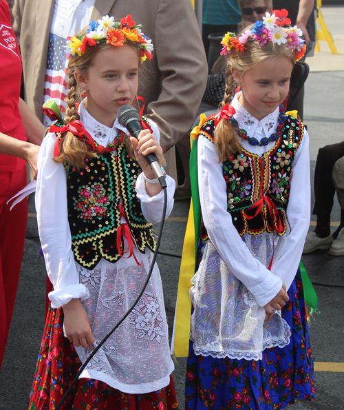 Students from the Henryk Sienkiewicz Polish School recited poetry in Polish at the 2018 Polish Constitution Day Program in Parma 