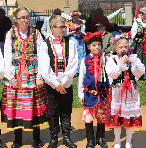 students from a Polish School in Cleveland recited poetry in Polish