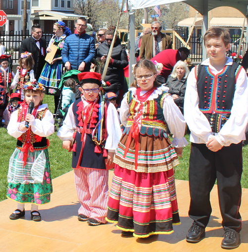 students from a Polish School in Cleveland recited poetry in Polish