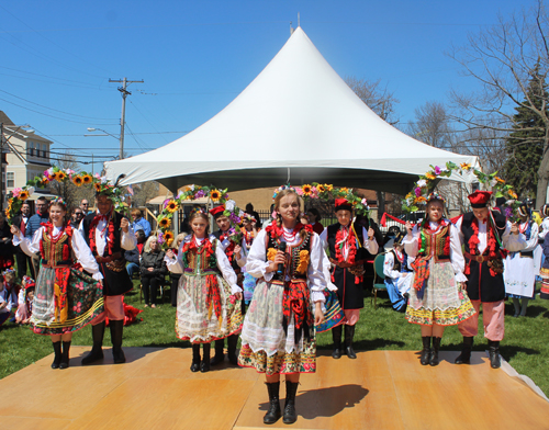 PIAST Polish Folk Song and Dance Ensemble