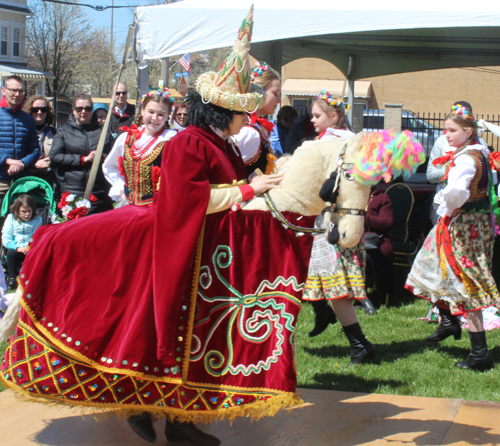 PIAST Polish Folk Song and Dance Ensemble