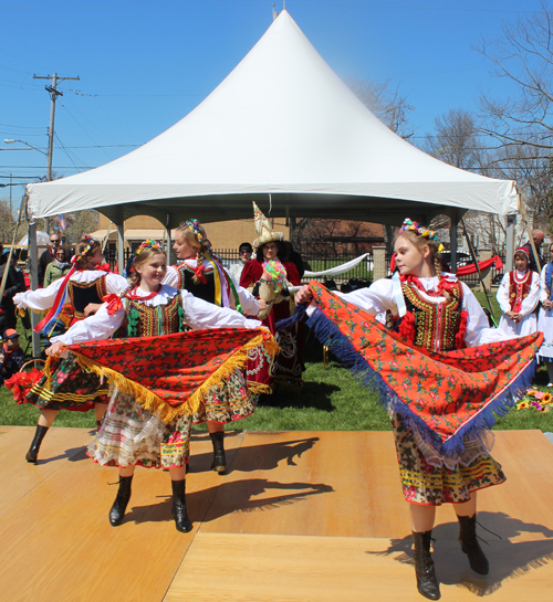 PIAST Polish Folk Song and Dance Ensemble