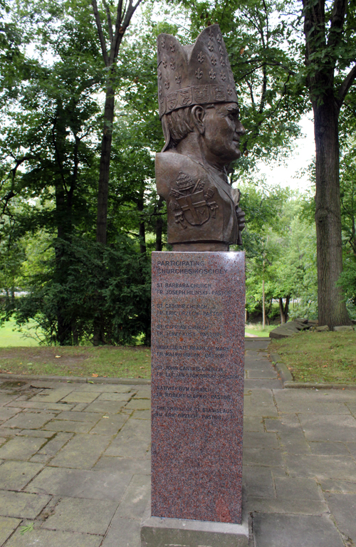 Bust of John Paul II in Polish Cultural Garden in Cleveland - right side