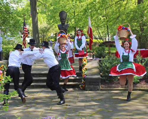 PIAST Ensemble performed traditional Polish dances