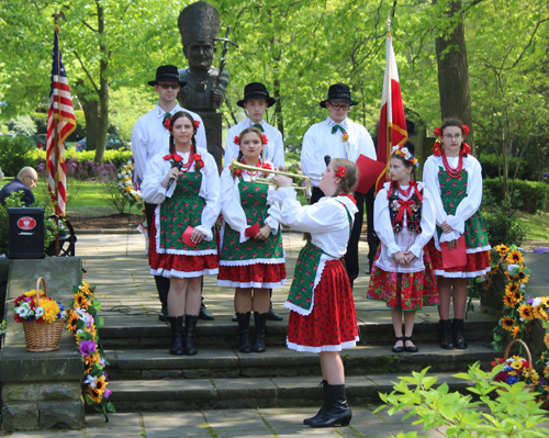 Hejnal Mariack by Piast ensemble