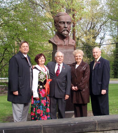 Dedicating the wreath on Polish Constitution Day in Polish Cultural Garden in Cleveland