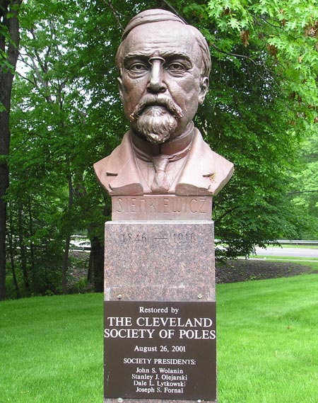 Henryk Sienkiewicz  statue in Polish Cultural Garden in Cleveland, Ohio (photos by Dan Hanson)