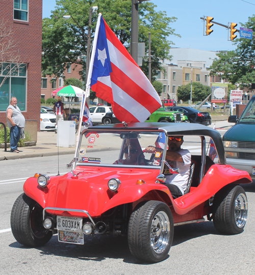 Cleveland Puerto Rican Day Parade car
