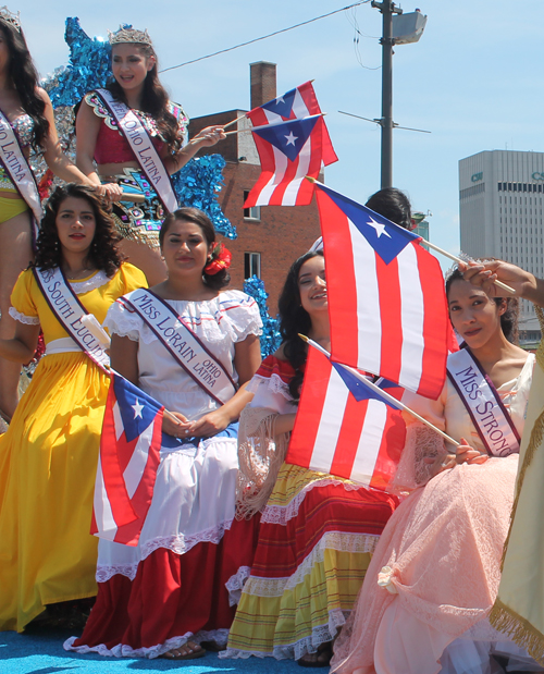 Puerto Rican parade in Cleveland - ladies on float