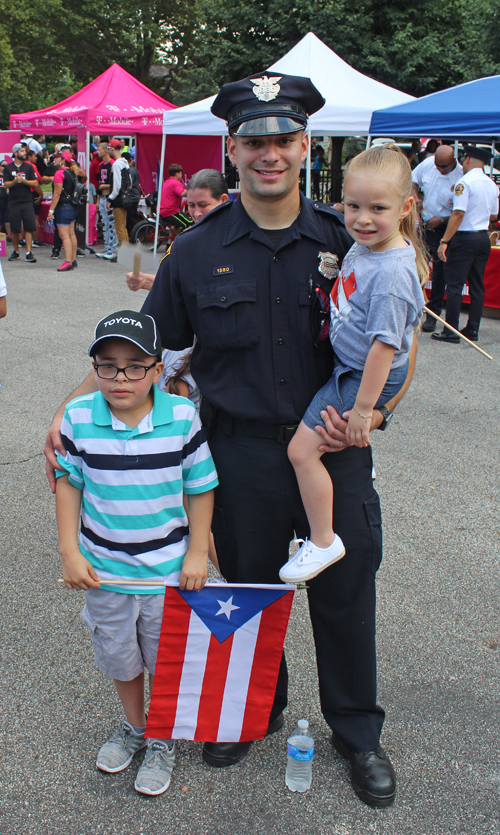 Cleveland Police with kids at Festival