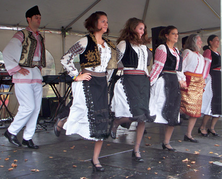 Sezatoarea Dance Group