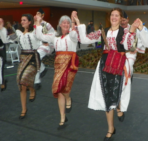 Sezatoarea Romanian Cultural Dancers