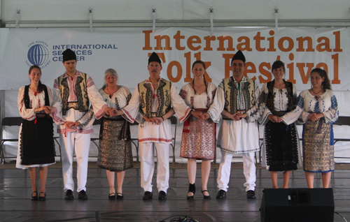 Sezatoarea Romanian Dancers