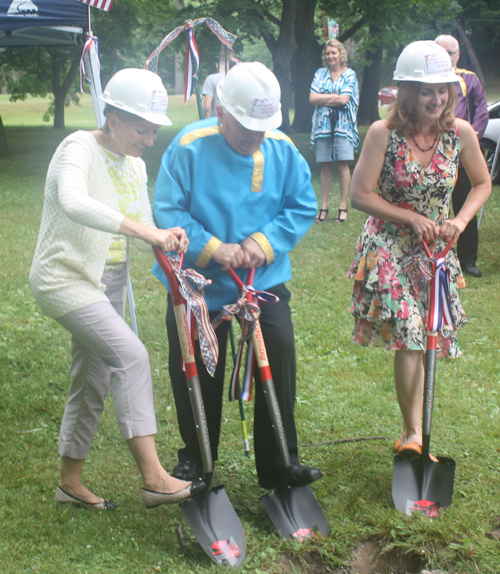 Groundbreaking in Russian Cultural Garden