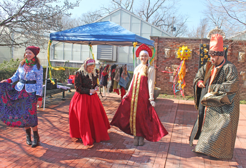 Maslenitsa dances