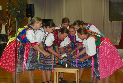 Kecera Folk Ensemble from Jakubany, Slovakia 