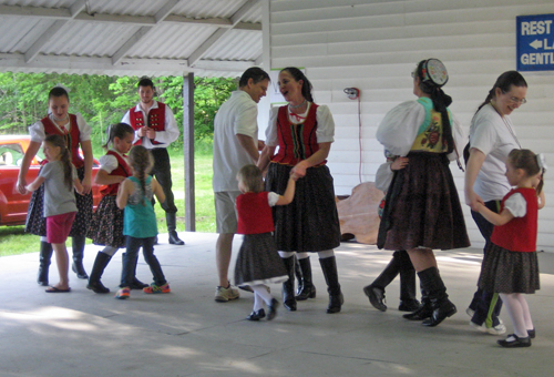 Dancing at the 2017 Rusyn Vatra