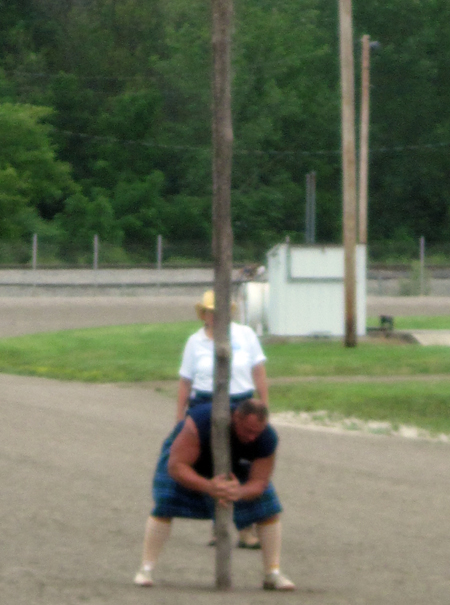 Caber Toss at 2011 Ohio Scottish Games