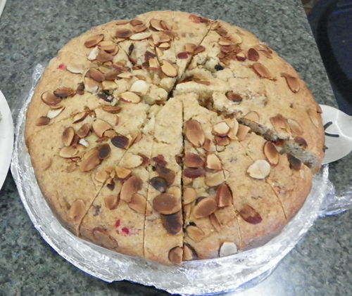 Dundee Cake with almonds