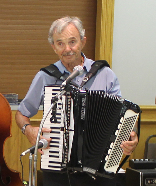 Mirko Roknich  - Serbian band accordion player