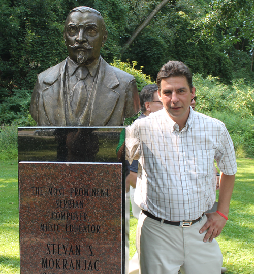 Lex Machaskee with Stevan Mokranjac bust