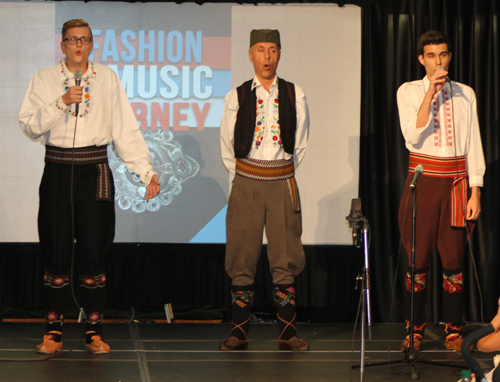 A trio of Gojko Majerle, Victor Trejgut and Nenad Jovanovic sang a traditional Serbian song