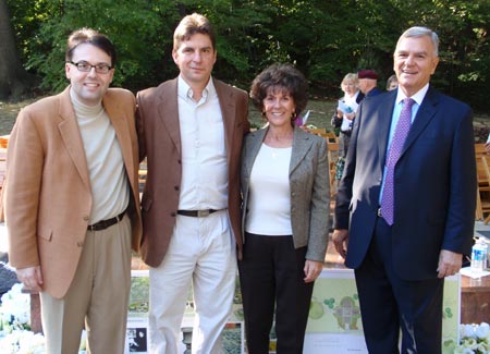 Alex Strmac, Lex Machaskee, Carol Machaskee and Alex Machaskee