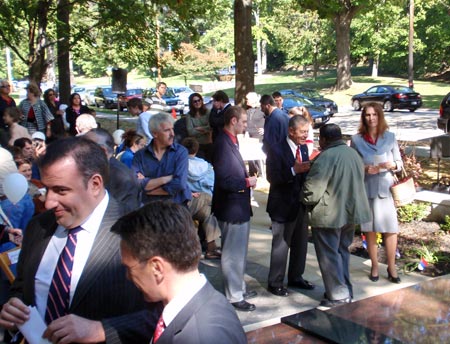 Dignitaries in the crowd including Senator Voinovich, Desko Nikitovic, Vladimir Petrovic, George Brown and Mrs. Jakovljevic