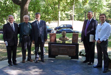 Pavle Cosich, Milorad Prtejenjak, Mayor Frank Jackson, Alex Machaskee, and Marko Dimitrijevic