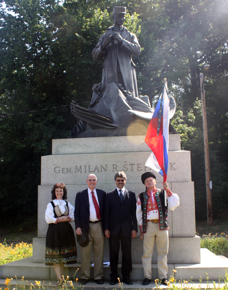 Paula Tilisky, Milan Ftacnik, Mayor of Bratislava, Slovakia, U.S. Ambassador to Slovakia Theodore Sedgwick and George Terbrack