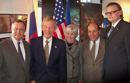 George Voinovich and Slovenian group