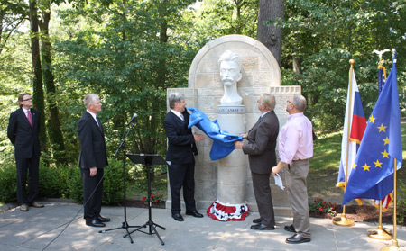 Unveiling of the Ivan Cankar bust in the Slovenian Cultural Garden in Cleveland