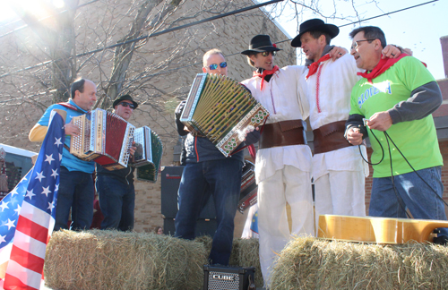 Jamming before the parade