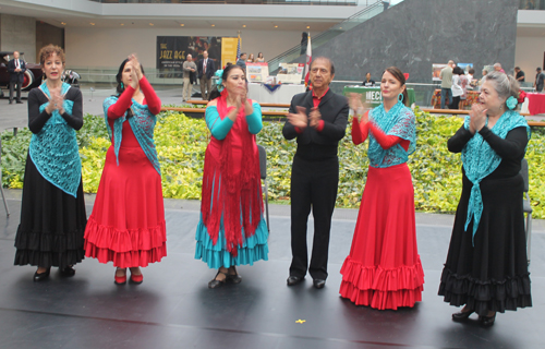Fairmount Spanish Dancers perform 12 count palmas