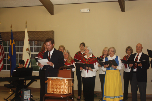 Director Reid Taylor and Vasa Voices Choir