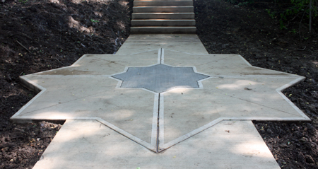 Star on stairs of Syrian Garden