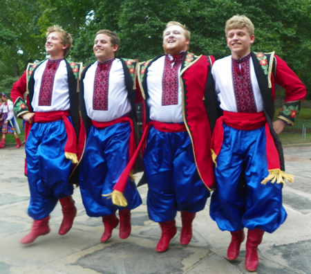 Kashtan Ukrainian Dancers 