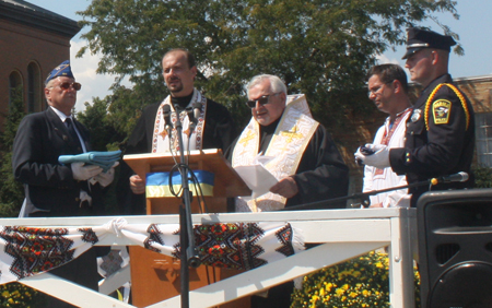Bishop John Bura of the Ukrainian Catholic Eparchy of St. Josaphat and St Vladimir Ukrainian orthodox Cathedral Assistant Pastor Rev. Michael Hontaruk blessed the flags of Ukraine and the United States