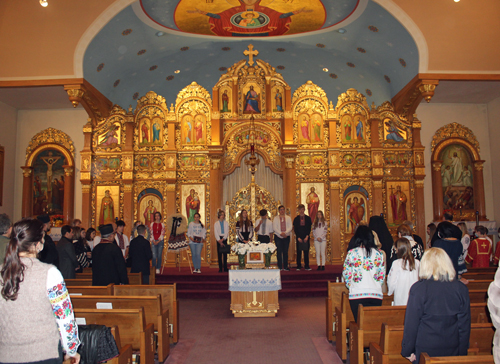 Ukrainian Student group at Holodomor event at St Vladimir Cathedral