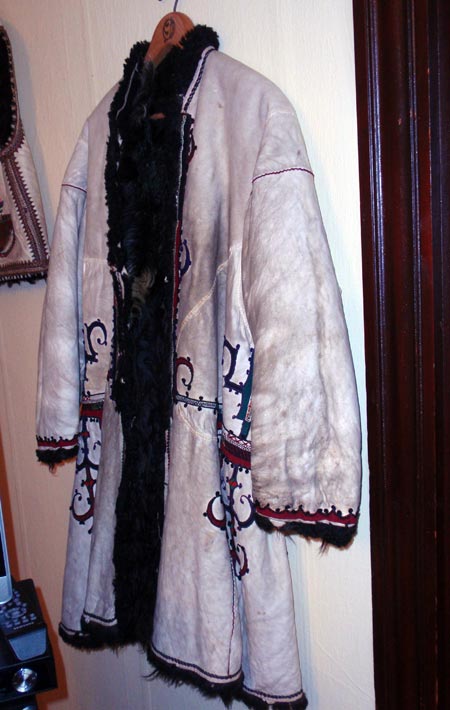 Costume from Ukraine at the Ukrainian Museum-Archives in Cleveland (photos by Dan Hanson)