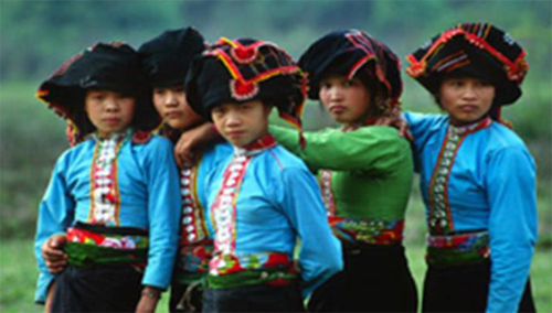 Five beautiful Thai Women in their exquisite fashions. This alone shows the tremendous strength, rich culture, and great history of a proud people who were so deeply involved in the Dien Bien Phu struggle.