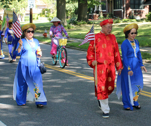 Vietnamese Cultural Garden marching in Parade of Flags in Cleveland on One World Day 2018
