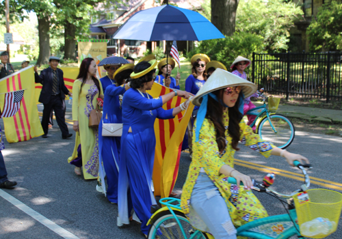 Vietnamese Cultural Garden marching in Parade of Flags in Cleveland on One World Day 2018