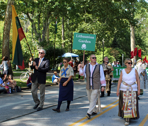Lithuanian Cultural Garden in the Parade of Flags at 2018 One World Day