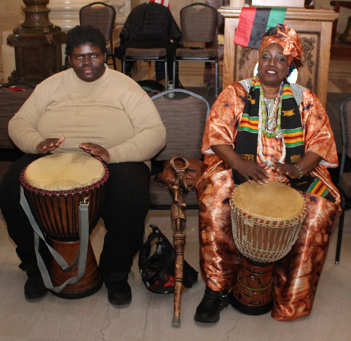 Yvetta Eley and the drummers