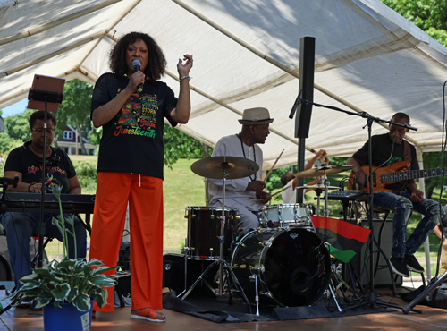 Kevin Conwell and Footprints
