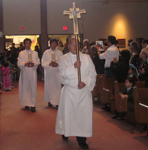 Asian-American procession at Cleveland Mass