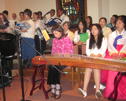 Choir at Asian-American procession at Cleveland Mass